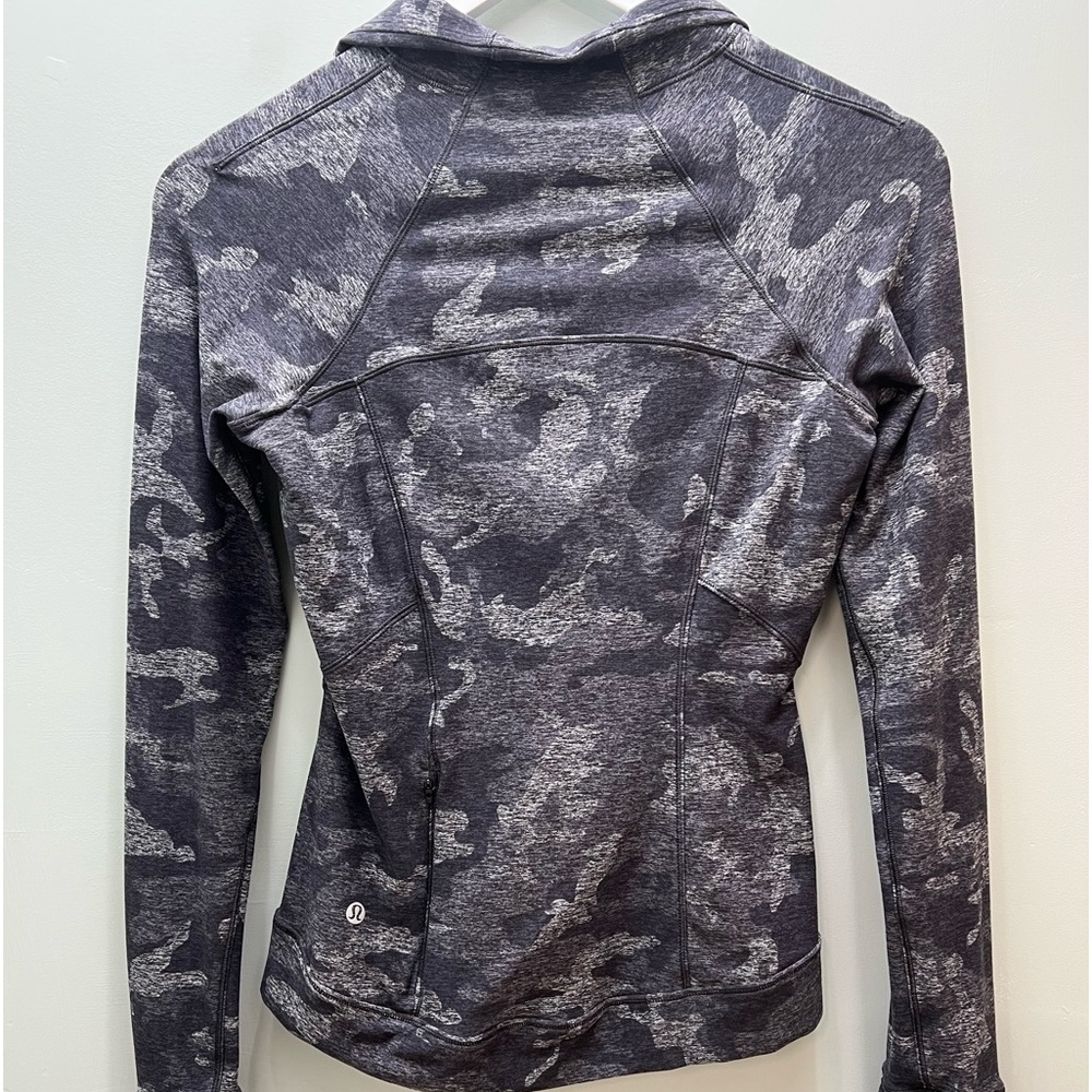 Lululemon runners quarter-zip pullover - Picture 3 of 5